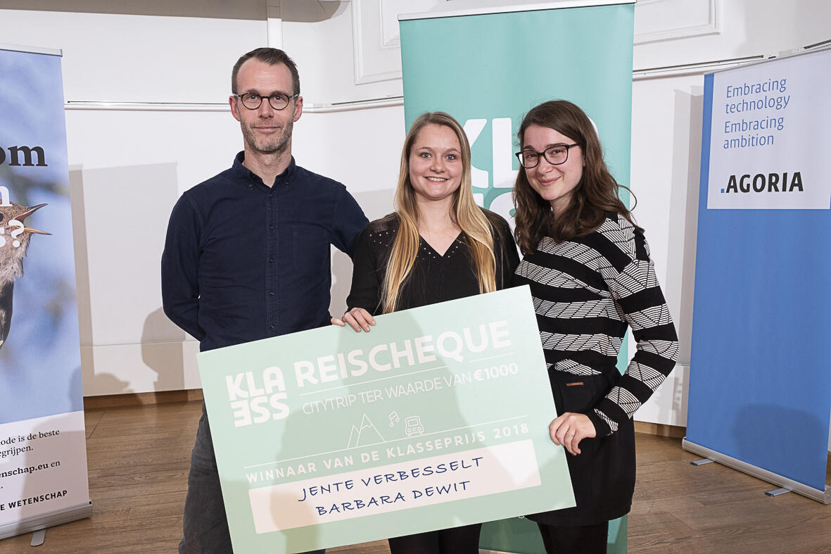 Hans Vanderspikken (Klasse) met de twee laureaten