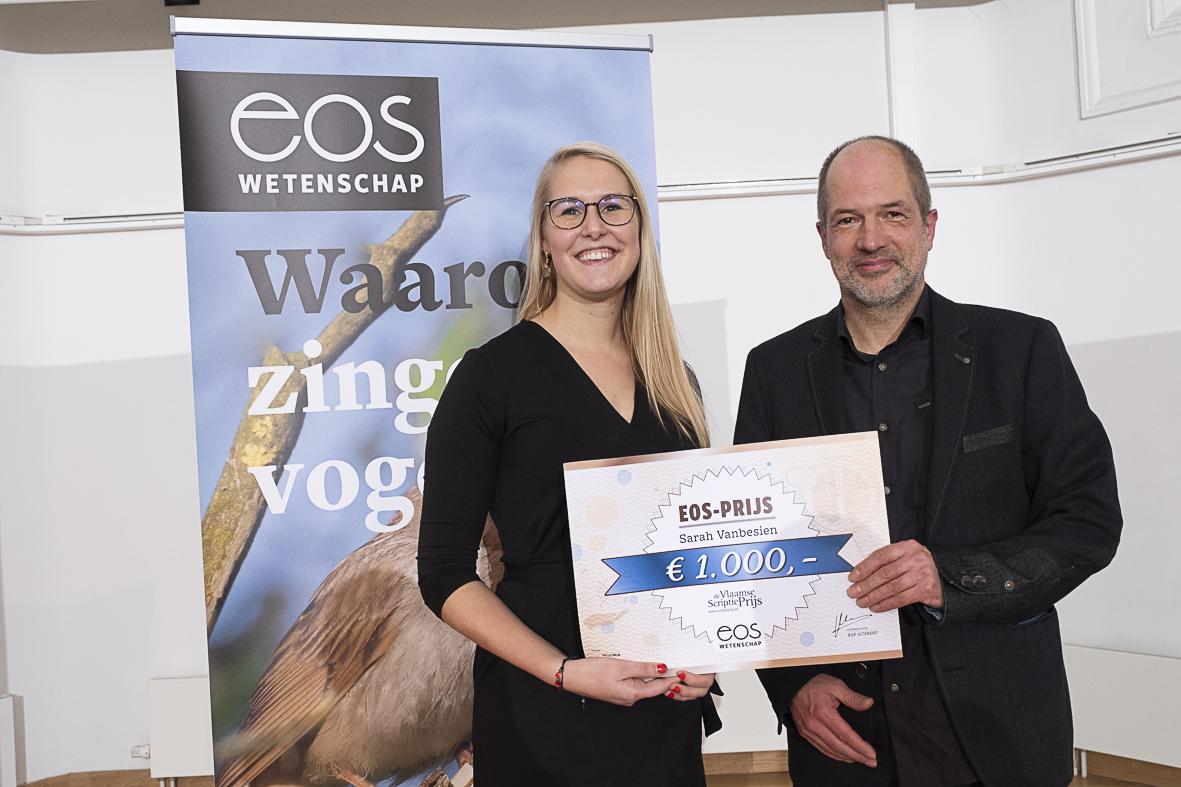 Sarah Vanbesien met EOS-hoofdredacteur Raf Scheers
