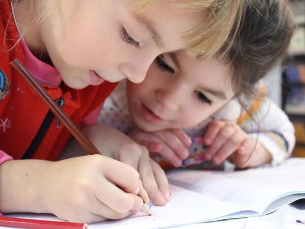 Kinderen van kleuterbegeleiders hebben een grotere actieve woordenschat