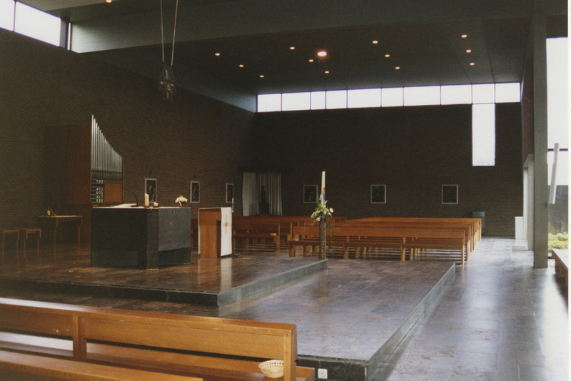 Interieurbeeld Sint-Jozef-Arbeiderkerk, Vosselaar voor herbestemming