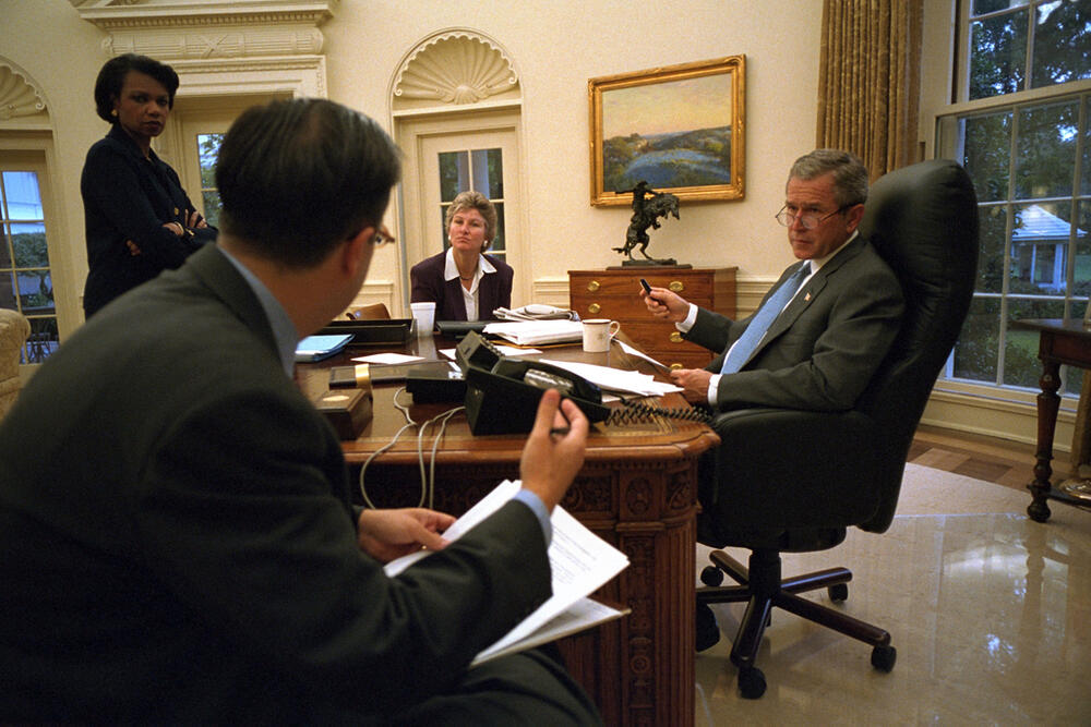 President Bush in voorbereiding van zijn crisistoespraak op 9/11