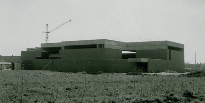 Sint-Jozef-Arbeiderkerk, Vosselaar in aanbouw