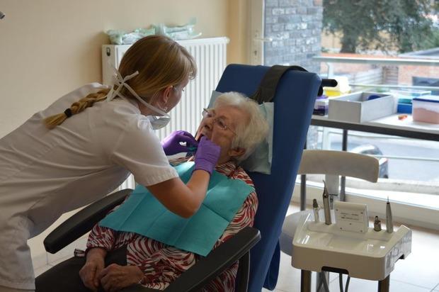 Gerodent start met tweede mobiele tandartspraktijk - KW.be