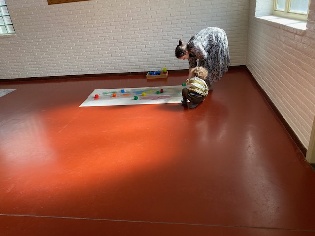 Afbeelding met vloer, overdekt, muur, Vloermateriaal</p>
<p>Automatisch gegenereerde beschrijving