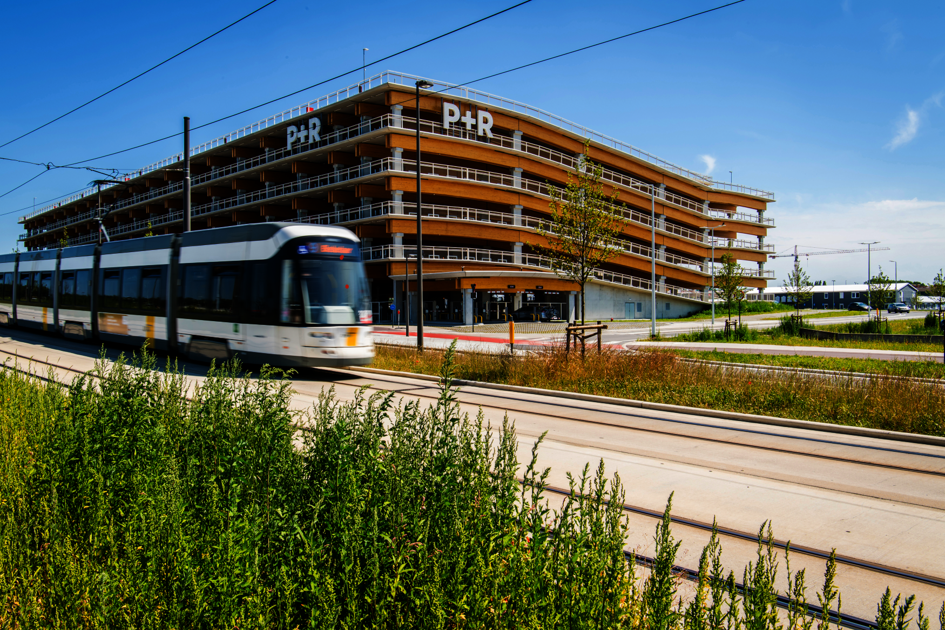 Slim overstappen: met de tram vanuit de P+R rechtstreeks het Antwerpse centrum in. (Bron: Slim naar Antwerpen)