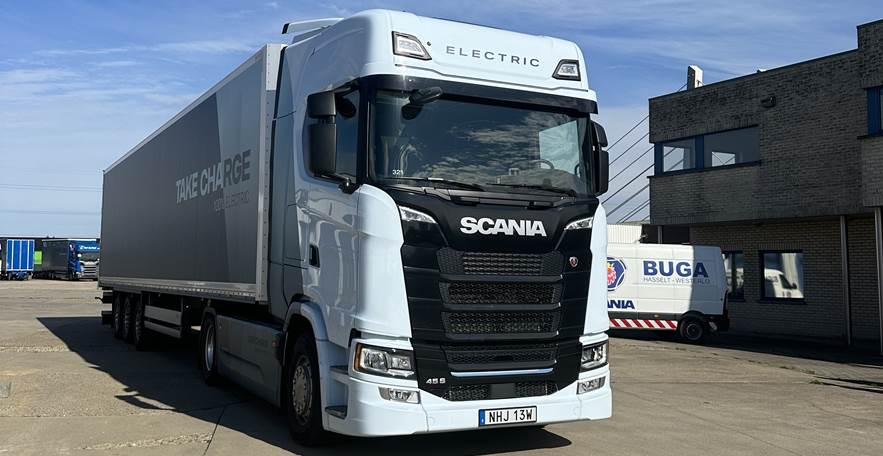 A truck parked in a parking lot</p>
<p>AI-generated content may be incorrect.